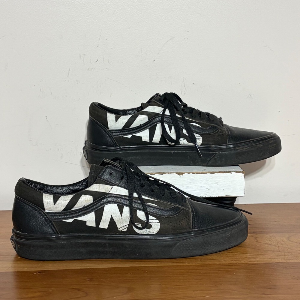 Vans Old Skool Black White Oversized Logo Leather Sneakers Mens 9 Women 10.5